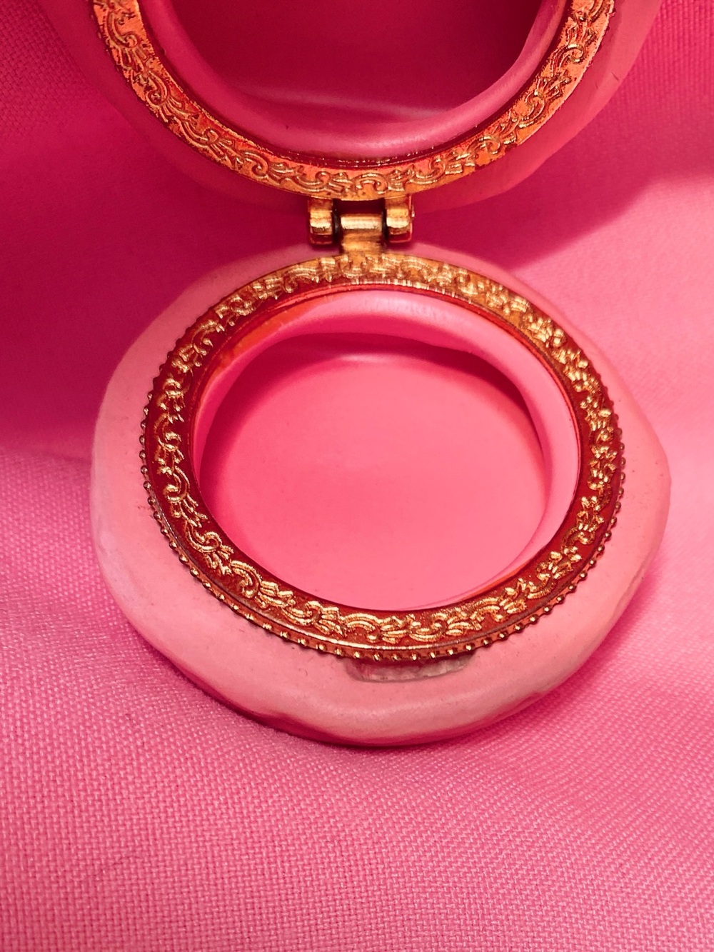 Pink Macaron Box Trinket Gold Bow Decor Trinket Gift French Cookie Paris Dessert - Picture 5 of 6